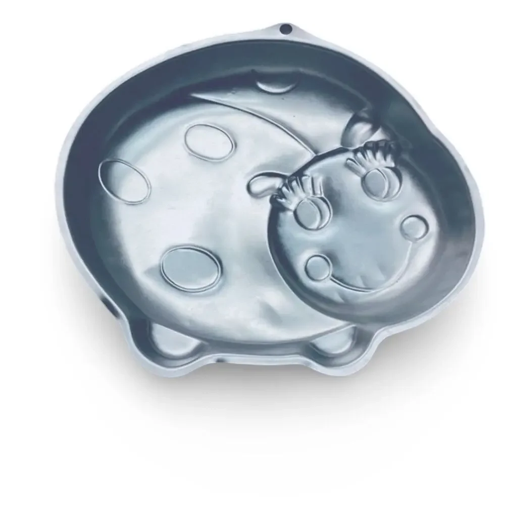 WILTON LADYBUG ADORABLE CAKE PAN